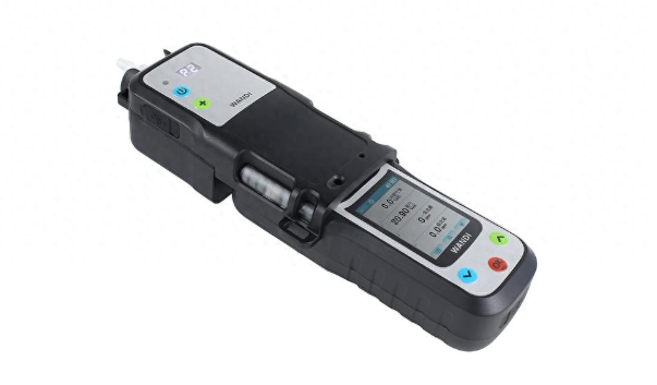 氟化氢检测仪：便携式气体探测器预防工业污染事故